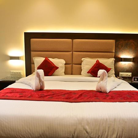 Hotel Golden Riviera Майсур Экстерьер фото
