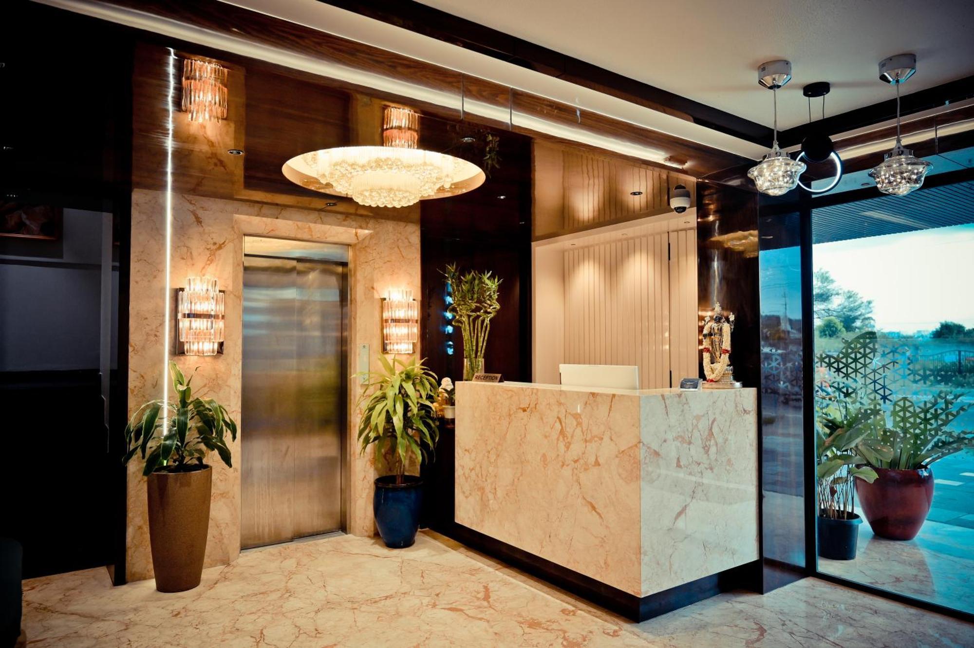 Hotel Golden Riviera Майсур Экстерьер фото